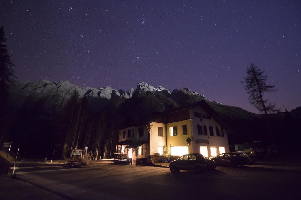 Hotel Ristorante Genzianella Madonna di Campiglio Exterior photo