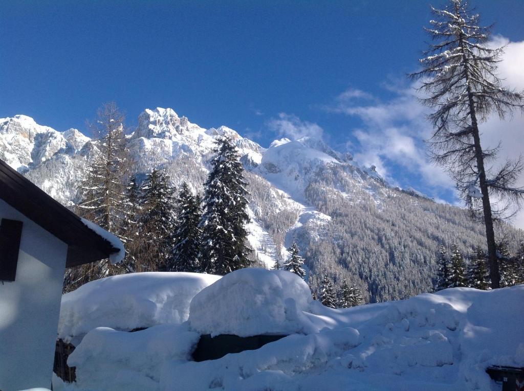 Hotel Ristorante Genzianella Madonna di Campiglio Exterior photo